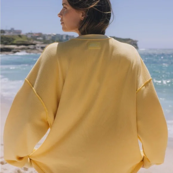 Daily Drills Oversized Thermal - Sunny + Butter - Picture 4 of 7